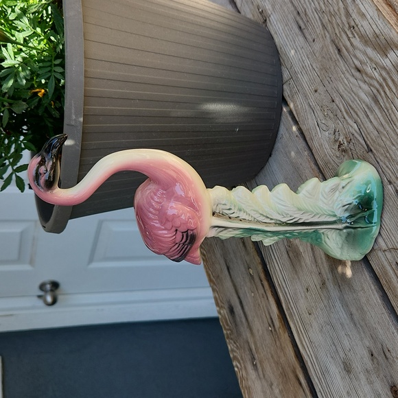 Vintage 1950's MCM Era Pink Flamingo Ceramic Figurine Green Palm Leaf Accents - Picture 2 of 15